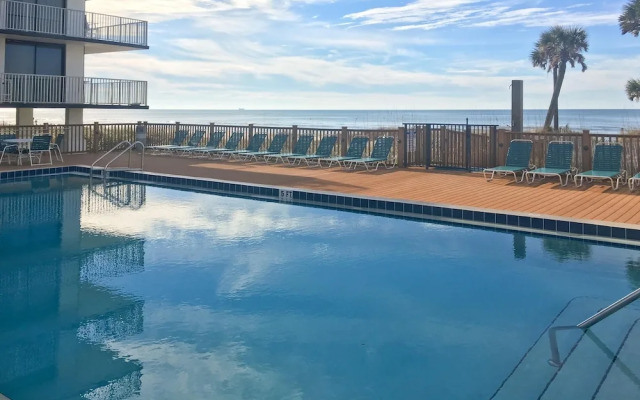 Leeward 308 at Edgewater