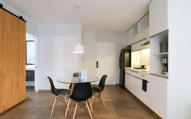 w Astounding 2BR in Miraflores