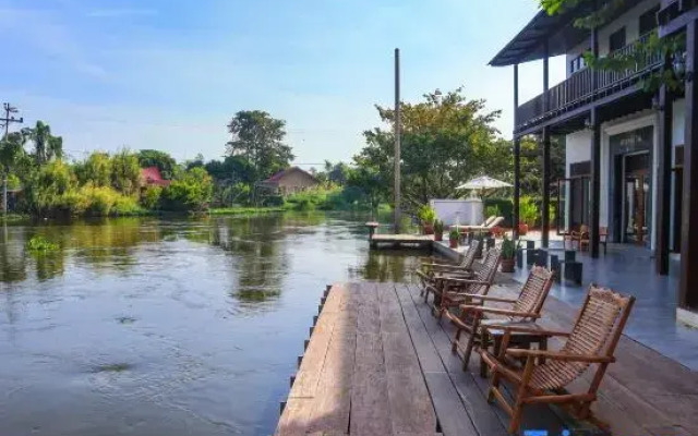 The Bank River House