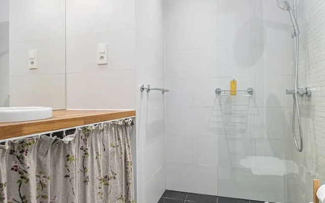 RentPlanet - Apartament Białobrzeska