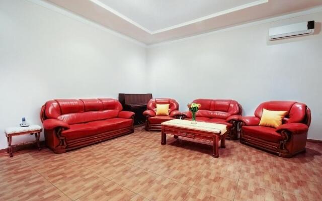 1 Bedroom Apartment near Vernissage