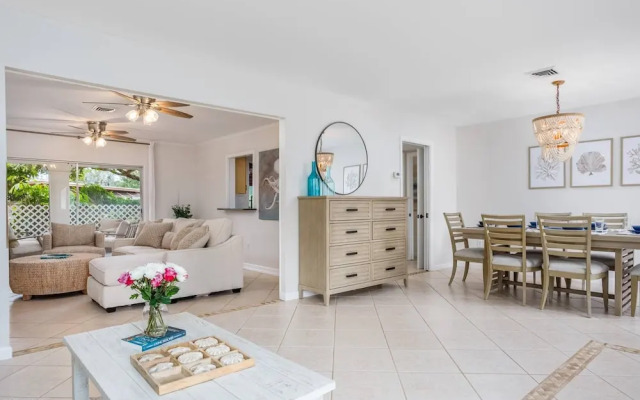 Nokomis Home Close to Beach