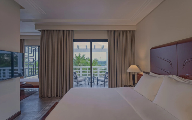Azerai La Residence Hue
