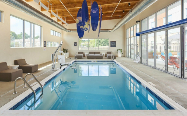 Aloft Cleveland Airport