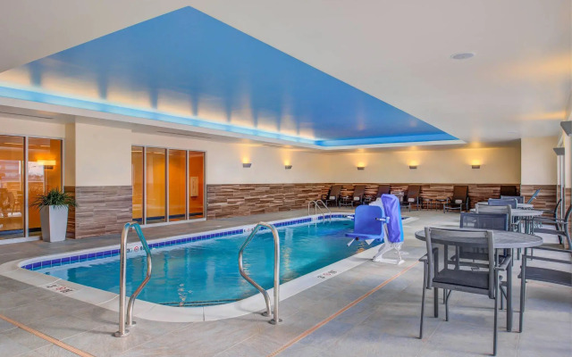 Fairfield Inn & Suites St Louis Westport