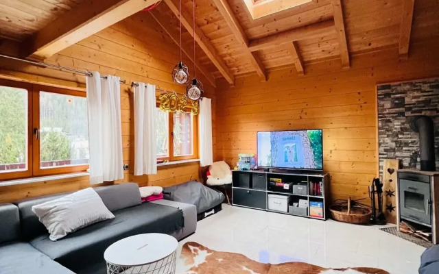 Beautiful log Cabin Near Wildkogel Arena
