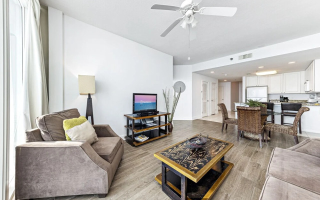 Lighthouse Condos by Hosteeva