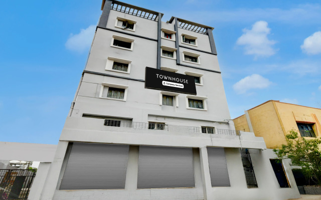 Super Townhouse Vanasthalipuram Near Deer National Park