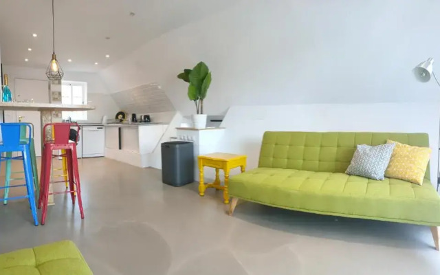 HEXAGON Apartment