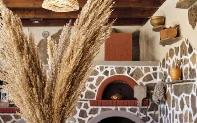 Villa Fisi 1 - Pool, Hot Tub & Mountain View