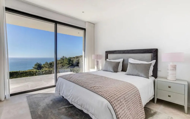 Villa Centeanes Luxury Villa Enviable Position s