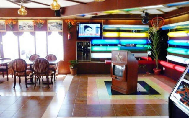 2 BR Rustic hut in Fagu, Shimla, by GuestHouser (912C)