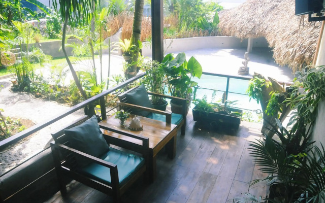 Blue Mango Rooms & Villas