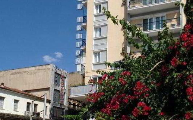 Triton Hotel Piraeus