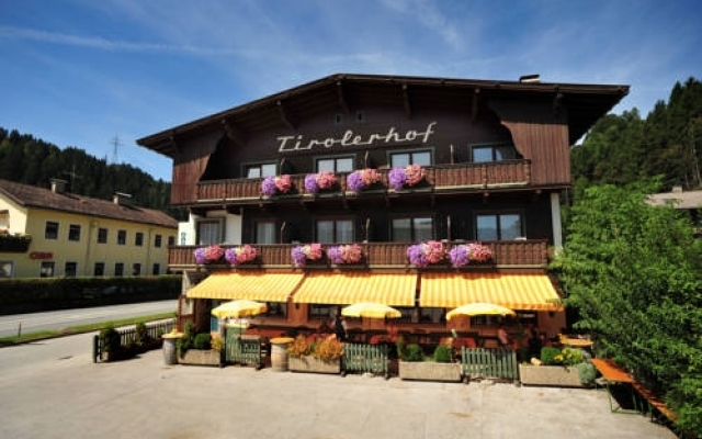 Tirolerhof Gasthof Pension
