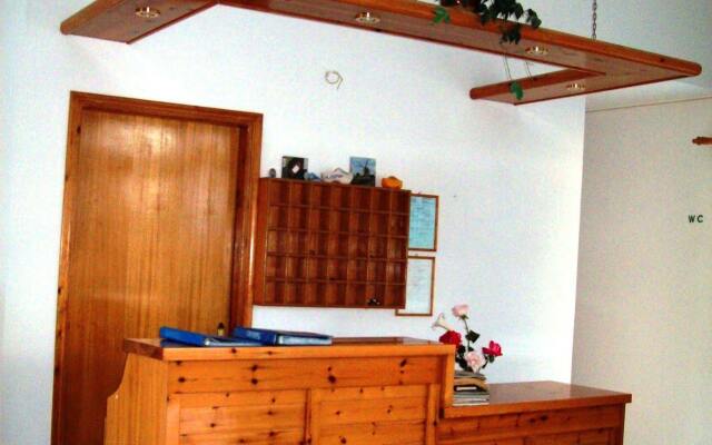 Anthia Apartments
