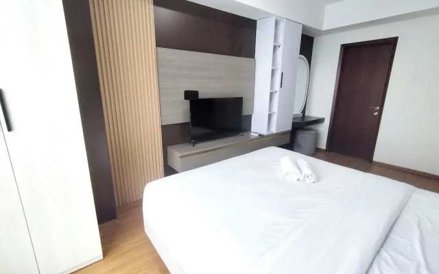 Stunning and Elegant 2BR at Grand Sungkono Lagoon Apartment