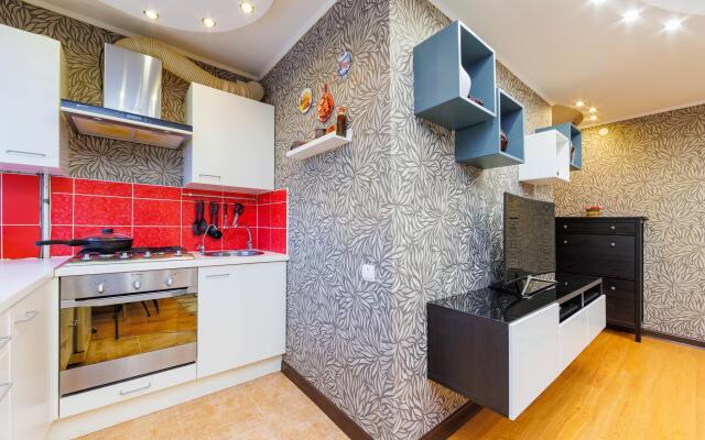 Dayker City на улице Крауля