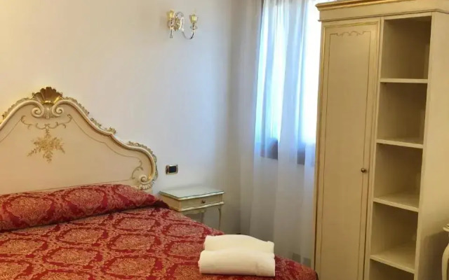 Hotel Leonardo