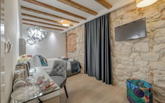The Code Luxury Rooms