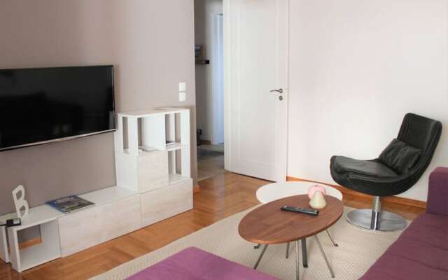 Outstanding One Bedroom Flisvos Apartment