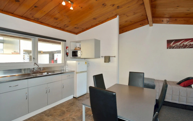 Waikanae Beach Motel