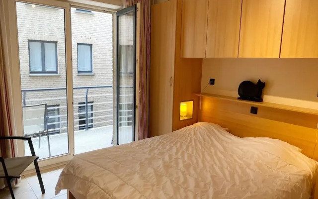 Apartment in Nieuwpoort by the Beach