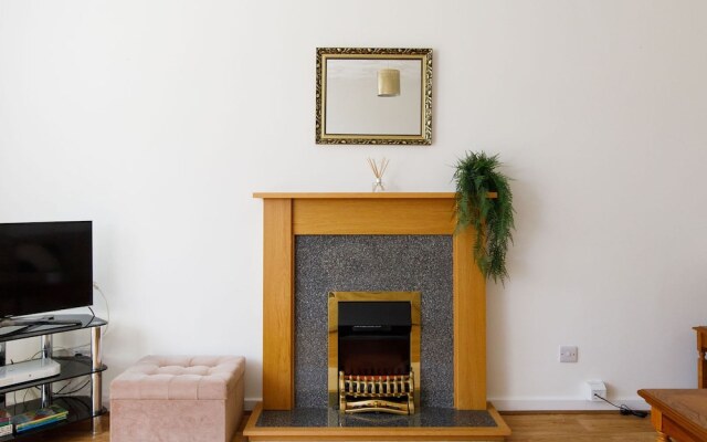 Seaside Retreat 2 Mins to Beach