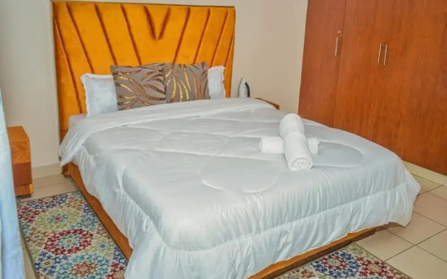 Lux Suites Lay Canon Apartments Ngara