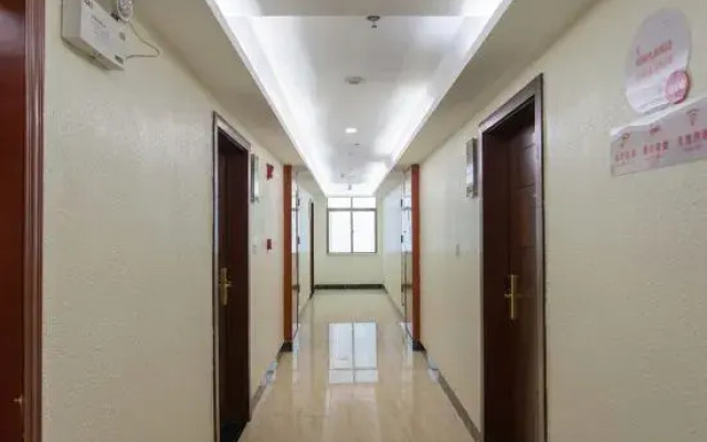 Jinyi Business Hotel