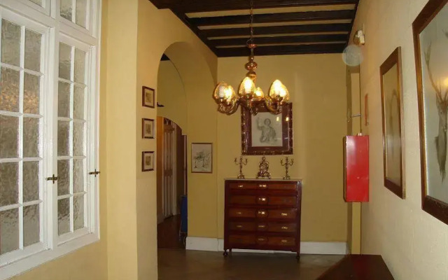 Residencia Universitaria Santa Paula