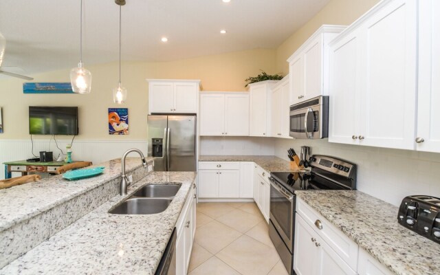 Sea Breeze by AMI Locals