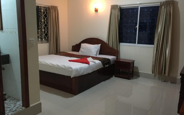 Hang Pich Airport Guesthouse