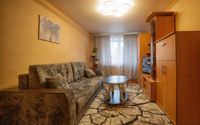 Апартаменты на улице Октябрьской Революции 38