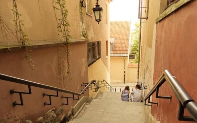 Stone Steps Apartments