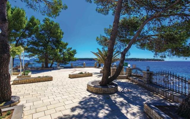 Nice Home in Banjol With Wifi and 2 Bedrooms