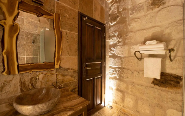 Medusa Cave Hotel