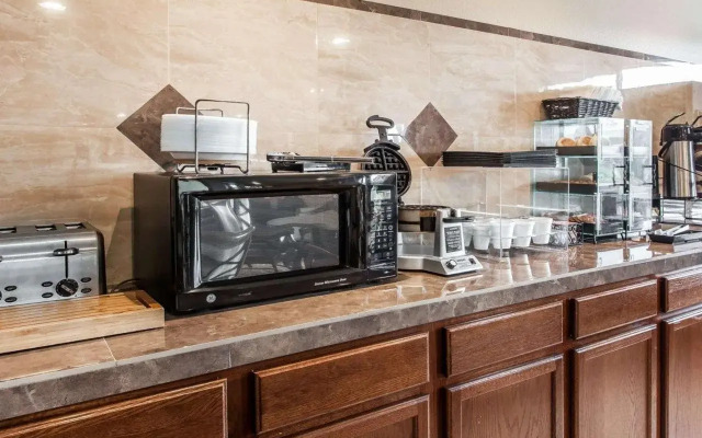 Econo Lodge Ellensburg Near University