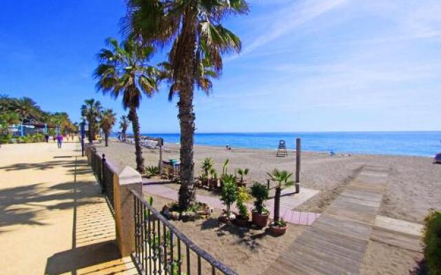 1102 Villa with Pool ,Lounge, Bbq ,Direkt in Marbella