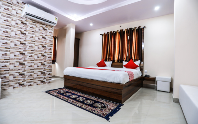OYO 15259 Smart City