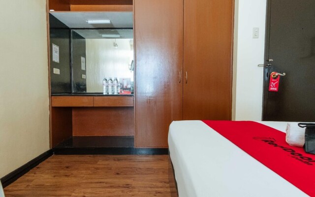 Reddoorz @ Vito Cruz Extension