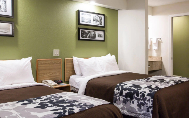 Rodeway Inn Austell Six Flags