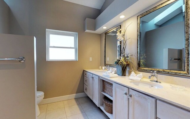 AMI Beach House Apartment 6