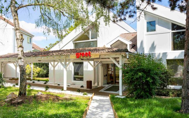 greet Hotel Villeneuve La Garenne