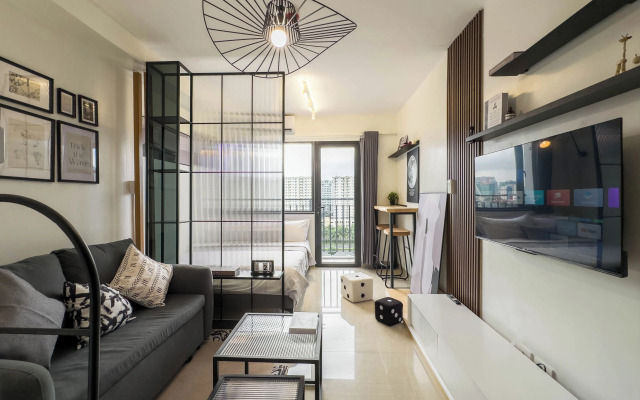 Staycation Shore 2 MOA Pasay