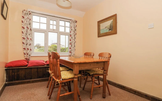 Parc An Castle Cottage