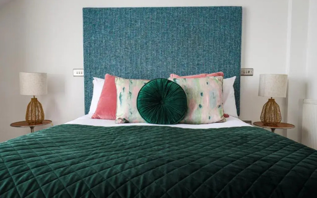 Beachcliff Hotel and Apartments