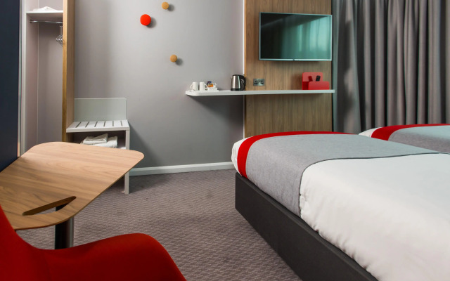 Holiday Inn Express Leeds City Centre Armouries by IHG