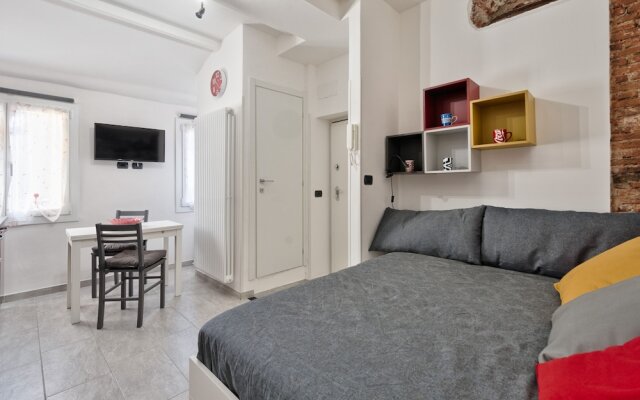 S Agostino Metro Modern Apartment