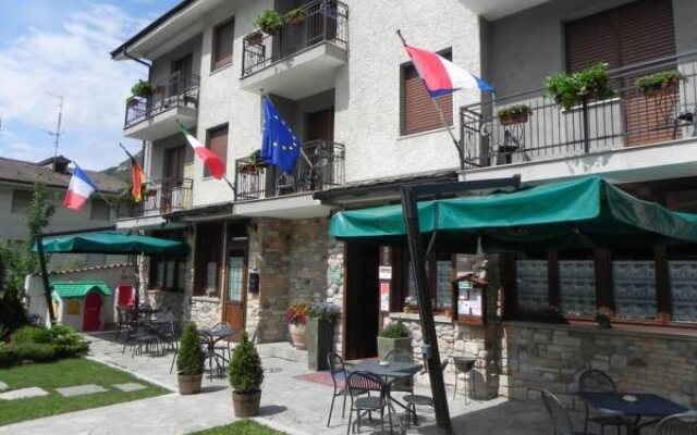 Hotel Trois Etoiles